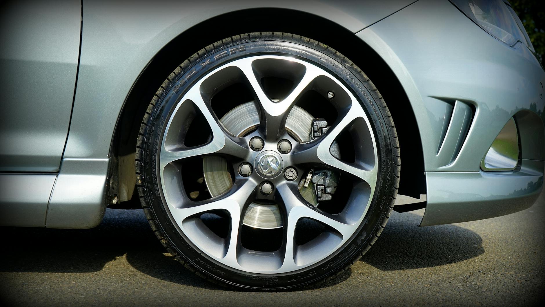 Wymiana klockÃ³w i tarcz hamulcowych Opel â€“ cennik 2026 - kosztserwisu.pl