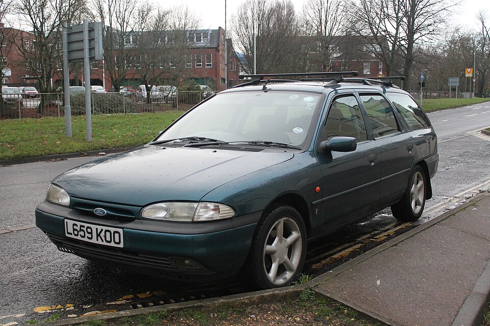 Ford Mondeo – widok samochodu
